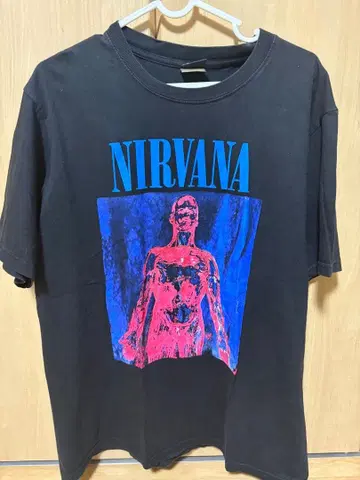 against NIRVANA T셔츠 SLIVER