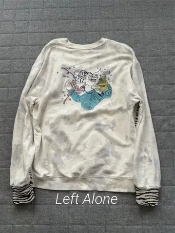 Left Alone 맨투맨 긴팔 티셔츠 자수 무라염