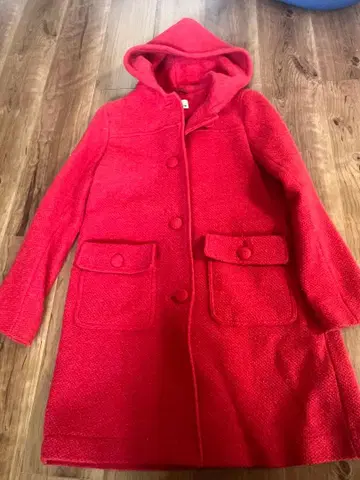 LACOSTE 빨간색 코트 사이즈 40