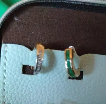 에메랄드 & 다이아몬드 후프 귀걸이