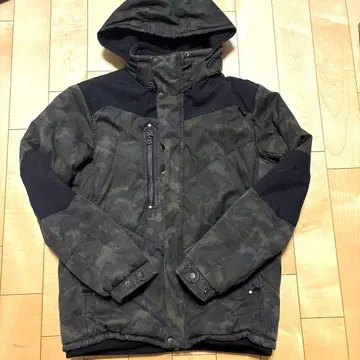 [워크맨] 필드코어 뒷면 알루미늄 다운 자켓 카모플라쥬 L L