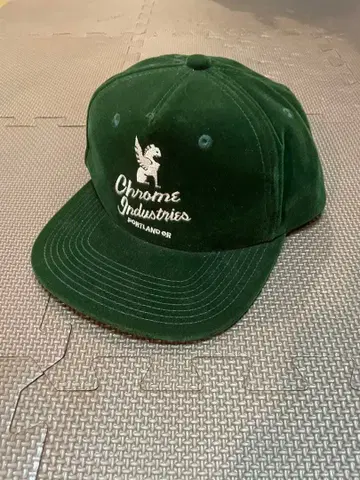 Chrome Industries 크롬 다크 그린 캡 벨로아