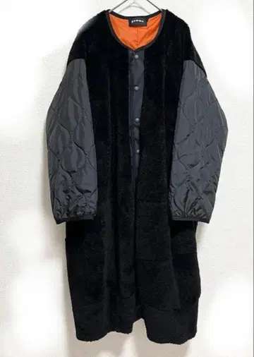 오늘의 가격 플리스 퀼팅 롱 코트 블랙