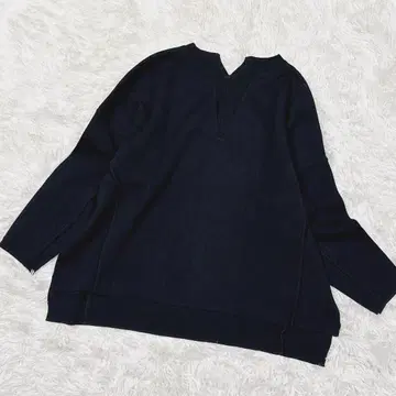 BEARDSLEY 비어즐리 돌먼 풀오버