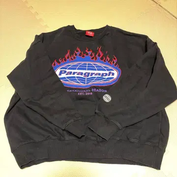 Paragraph 블랙 프레임 맨투맨