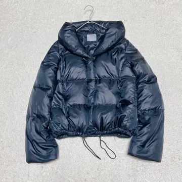 띠어리 럭스 샤르칼라 다운 코트 40 블랙 숏다운