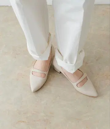 RODE SKO 포인트 스트랩 펌프스 23.5cm