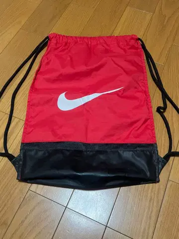 나이키 냅색 빨간색 레드 프론트 로고 지퍼 포함