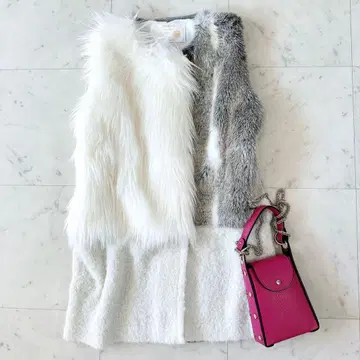 극미품 아다와스 인조 모피 롱베스트 베스트 에코퍼 이소재 니트