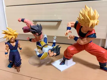 드래곤볼 피규어 세트