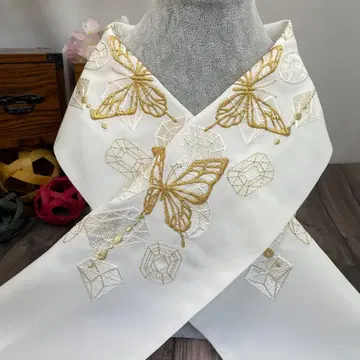 독특한 나비 디자인 화려한 자수 장식용 깃 일본제 새상품