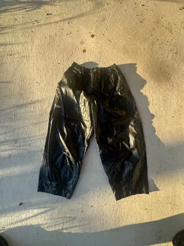 Younger Song 블랙 가죽 와이드 팬츠