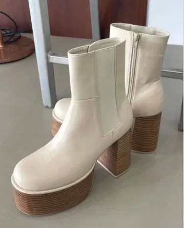 EMODA 사이드 고어 어라운드 부츠