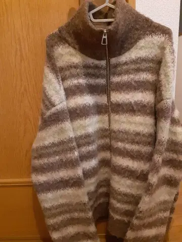 [ 미사용 새상품 ] ZARA 텍스처 스트라이프 가디건