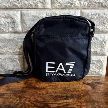 EA7 엠포리오 아르마니 숄더백 블랙
