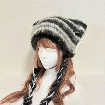 고양이 귀 니트 모자 모헤어 화이트 블랙