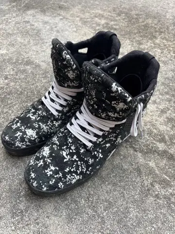 레어 SUPRA 카이토 탑 4 카모플라쥬 하이컷 스니커즈