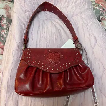MOUSSY 레드 하트형 숄더백