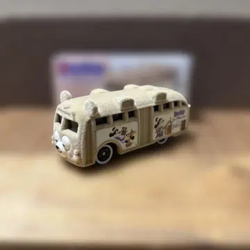 토미카 디즈니씨 더피 버스 1/130 스케일