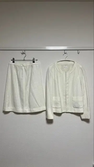 ELLE 화이트 스커트 수트 셋업