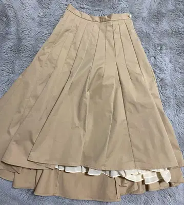 franche lippee 프랑슈리페 스커트 베이지