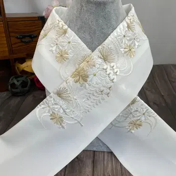 등나무가 멋지게 디자인된 화려한 자수 장식용 깃 일본제 새상품