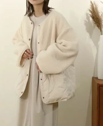 오버 사이즈 퀼팅 보아 절개 자켓 NOAHL