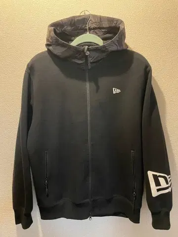 NEWERA 골프 블랙 후드 부착 집업 후드티 XL