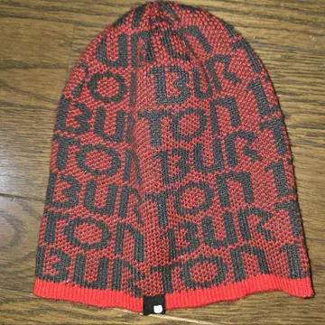 버튼 로고 니트 모자