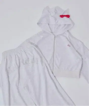 헬로키티 저리 상하의 세트 화이트 M 사이즈 셋업