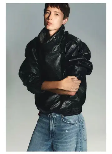 ZARA M 사이즈 인조 가죽 자켓