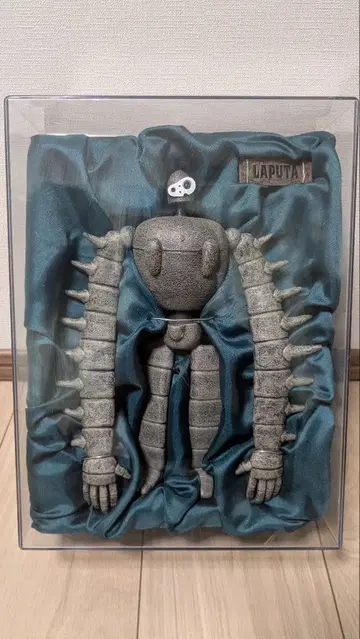 [ 상자 없음 ] 천공의 성 라퓨타 로봇 병 피규어 코미니카