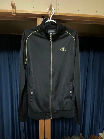 DRESS CAMP 블랙 집업 자켓 저지