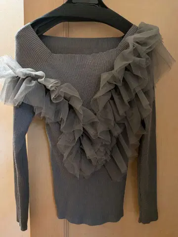 마이 스트라다 튤 프릴 니트 그레이