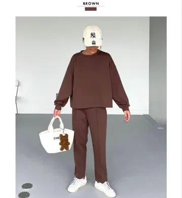 CHERI 허리밴딩 테이퍼드 팬츠 센터라인 릴랙시