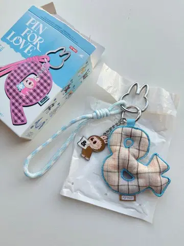 pin for love 라부부 Labubu 알파벳 펜던트 &