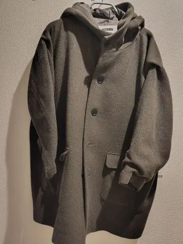 BASISBROEK 후드 부착 코트 올리브