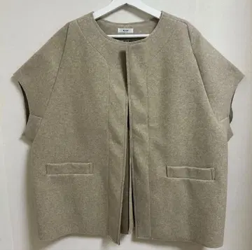 라운드넥 베스트 자켓