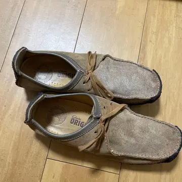 베이지 스웨이드 캐주얼 슈즈