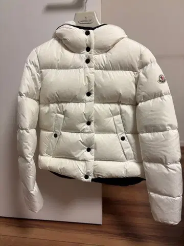 MONCLER 레나 퀼팅 다운 재킷