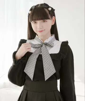 Pal elfy 스탠드 프릴 천 콤비 풀오버