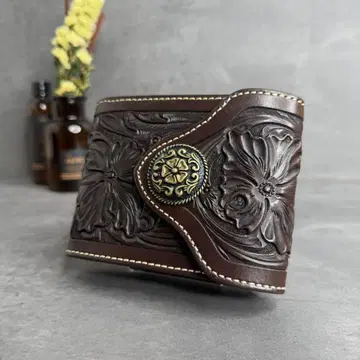 미사용급 FUNNY 파니 카빙 3단 접이식 지갑 네이비 버튼