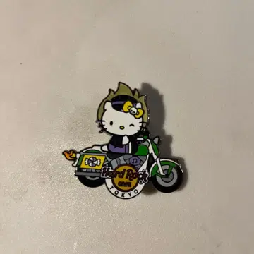 헬로키티 고스트 라이더 핀 배지