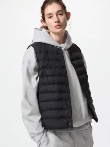 택 포함 새상품 유니클로 5 퍼프 테크 컴팩트 베스트