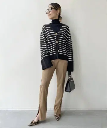 라빠르망 GOLD BUTTON V/N CARDIGAN