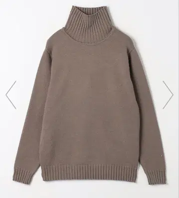 브라운 터틀넥 니트 새상품급