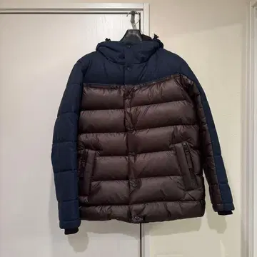 THE NORTH FACE 다운 자켓 네이비와 브라운