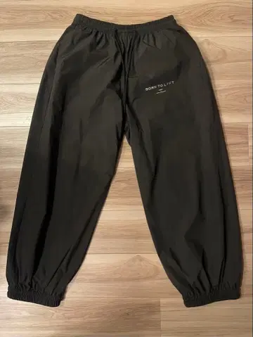 LYFT NYLON LOUNGE JOGGERS - BLACK