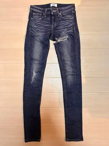 GYDA 데미지 데님