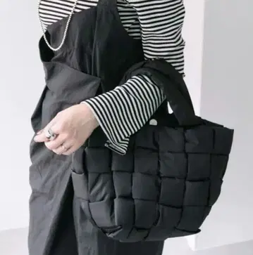 ear PAPILLONNER 블랙 토트백